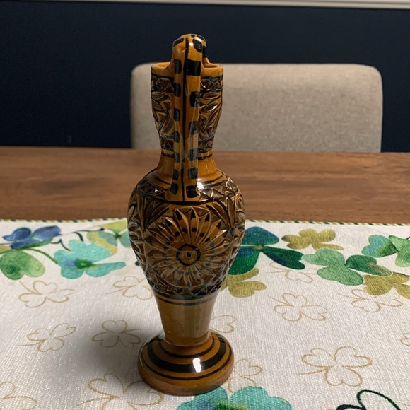 Nice Vase - Picture 4 of 6